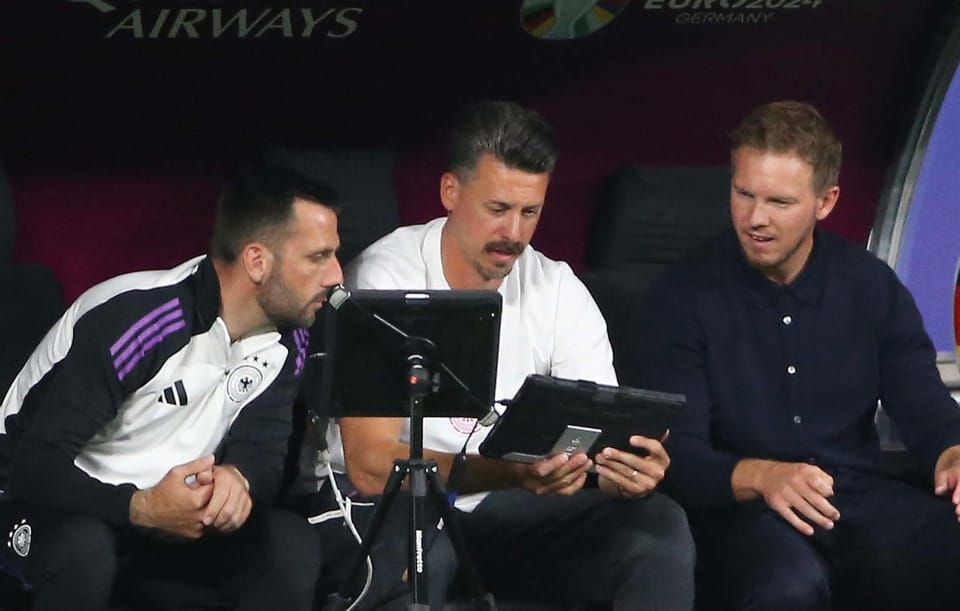 Des Trainers Analyst